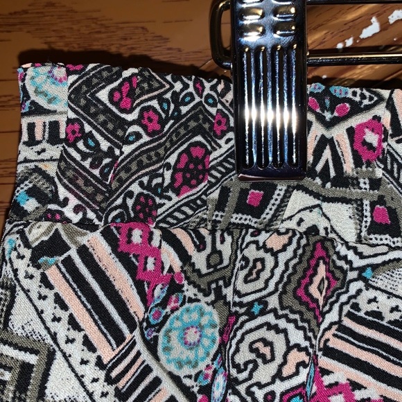 Maurices Multicolor & Multi Print Pull On Stretch Waist Chiffon Midi Skirt - Picture 14 of 15